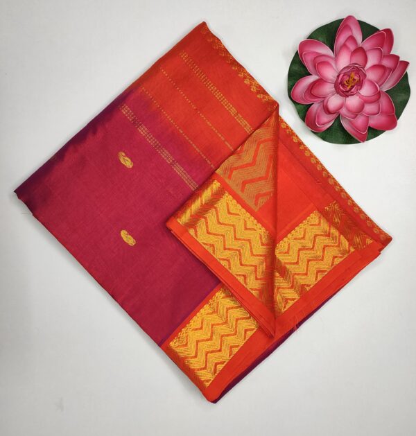 Handloom Silk Cotton , Dual Tone Magenta, Orange Colour Pallu And Blouse With Zari Woven Border